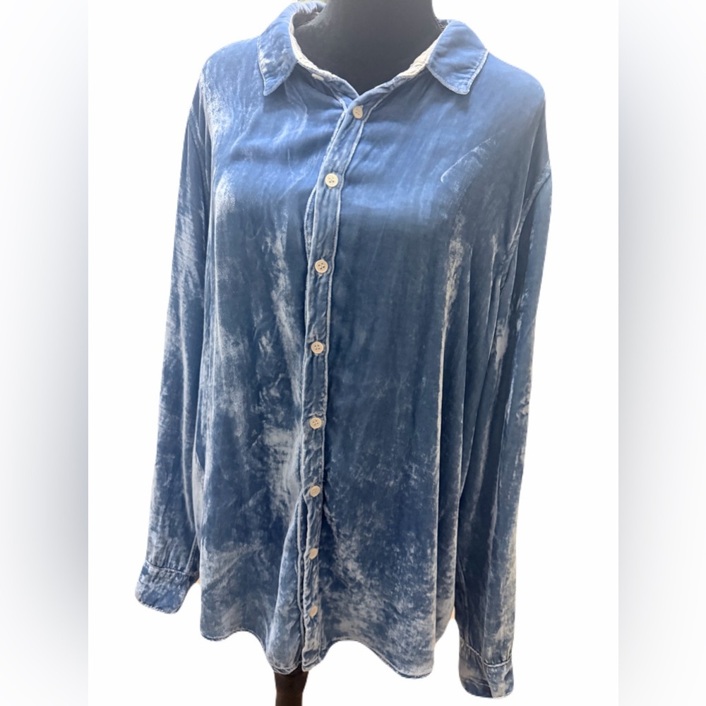 CP Shades Women light blue Velvet Button-Up Shirt XL  Silk Blend Long Sleeve USA - Picture 2 of 11